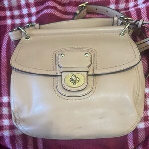 Vintage Coach British Tan Legacy Willis 22382  crossbody bag purse